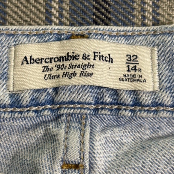 Abercrombie & Fitch 90s Straight Ultra High Rise Light With Criss Cross Waist - Picture 15 of 16